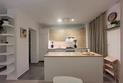 Apartament cu 2 camere semidecomandat în Lipovei