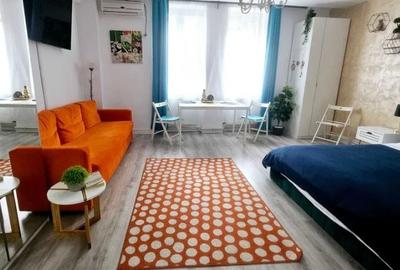 Garsonieră decomandată, mobilată în Universitate - 6