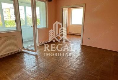 Apartament 3 camere Ultracentral, vedere spre pietonala ?i Parc - 2