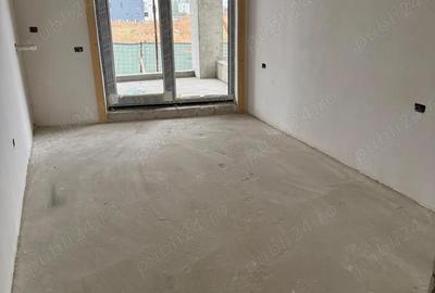 Garsonieră decomandată în Poarta 6 - 1