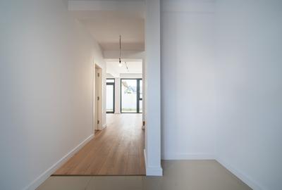 Casă cu 5 camere cu Canalizare în Pantelimon - 3