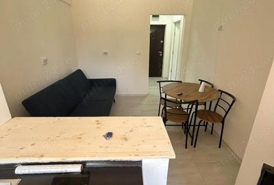 Garsonieră decomandată în Industrială - 2