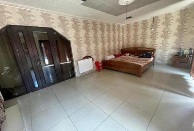 Casă cu 6 camere cu Canalizare în Brâncoveanu