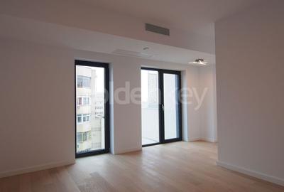Apartament cu 3 camere si vedere panoramica aspura zonei - 3