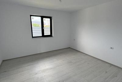 Casă cu 3 camere cu Teren 600 Mp în Cordun - 5