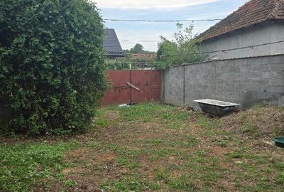 Casa loc SUMUGIU , sc 200 mp , parte veche si noua, ter 2670, sosea - 1