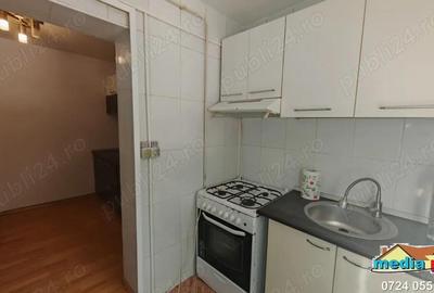 De vanzare Apartament 3 camere, decomandat, Siderurgi?tilor str. Anghel Saligny - 7