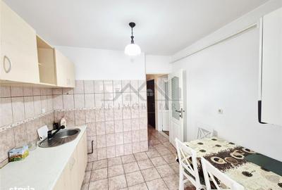 Apartament cu 3 camere decomandat în Nicolina - 6