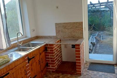 Casă cu 4 camere cu Canalizare în Corbeanca - 2