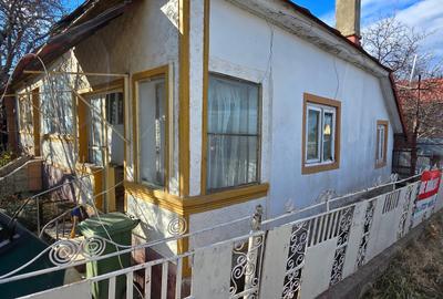 Casa de vanzare  Beciu - - 4