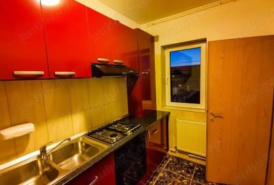 Apartament 3 camere la mansarda, zona Garii Brasov - 4
