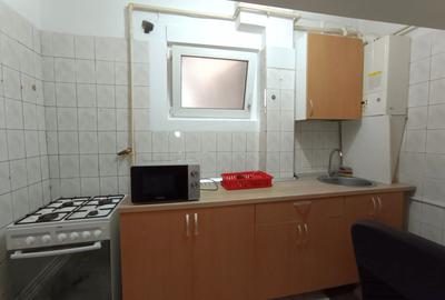 Apartament cu 2 camere semidecomandat, mobilat în P-ța Rosetti - 6