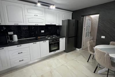 Casă cu 3 camere decomandat în Valea Adâncă - 1