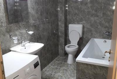 Apartament cu 2 camere decomandat în Carpați 2 - 3