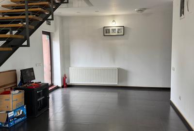 De vanzare Casa\Pensiune,teren 1500 mp. - 2