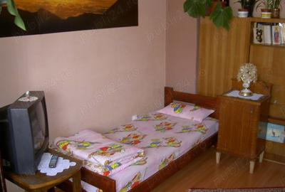 Garsonieră decomandată în Central - 1