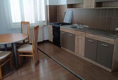 Apartament cu 2 camere decomandat în Unirea - 3