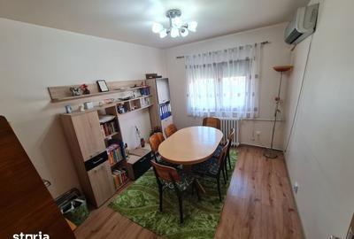 Apartament cu 5 camere decomandat în Micălaca - 9