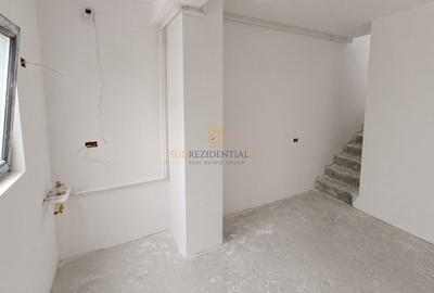 Casă cu 4 camere cu Canalizare în Central - 11