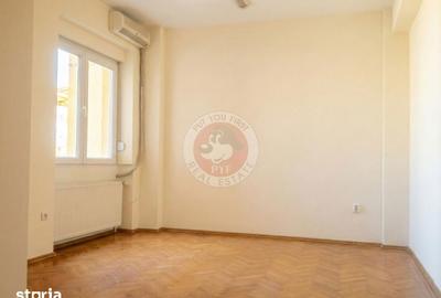 Apartament cu 5 camere decomandat în Romană - 11