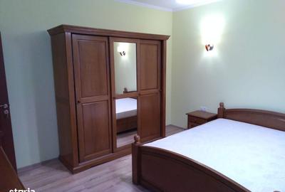 Apartament cu 3 camere în Central - 2