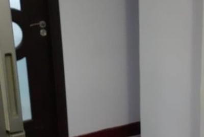 Vand apartament 2 cam - zona 2 Moldoveni - 4