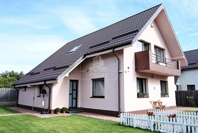 Casă individuală cu 6 camere cu Canalizare în Calea Romanului - 1