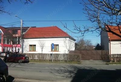 Imobil de inchiriat fosta clinica medicala - 1