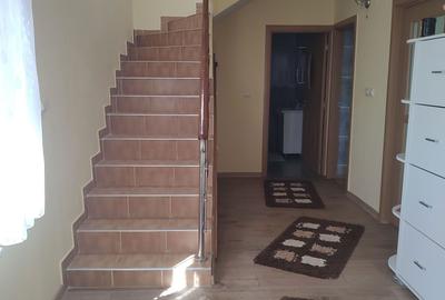 Casă cu 4 camere cu Teren 362 Mp în Malu Mare - 5