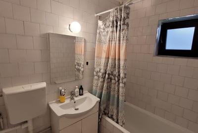 Apartament cu 2 camere decomandat în Arcu