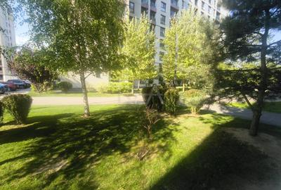Apartament cu 4 camere decomandat, mobilat în Lujerului
