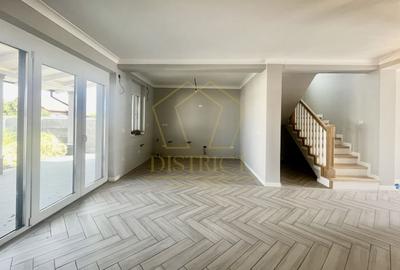 Casă individuală cu 5 camere cu Canalizare în Moșnița Nouă