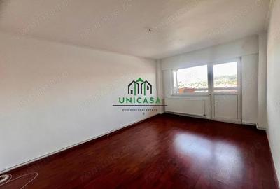 Apartament cu 3 camere de vanzare Calea lui Traian - Zona Nord - 1