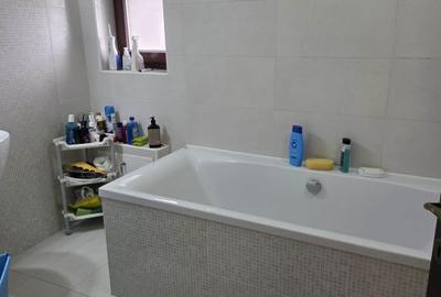 Casă cu 4 camere în Colțirea - 1