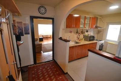 Apartament cu 3 camere decomandat în Județean - 31