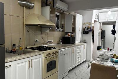 Apartament cu 3 camere în Central - 3
