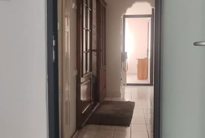 Apartament cu 2 camere decomandat în Mihăești - 3