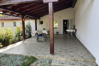Casă cu 3 camere în Apa - 2