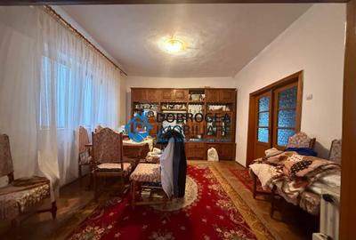 Casă cu 5 camere cu Teren 675 Mp în Central - 7