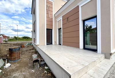 Duplex cu 4 camere cu Canalizare în Ghiroda - 1