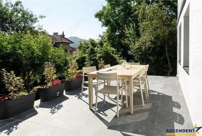 FILM! Vila de poveste, in centrul Brasovului, pe Drumul Cetatii - 1