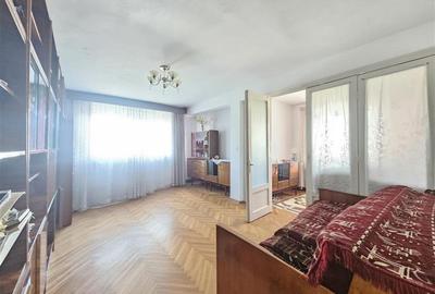 Apartament cu 3 camere decomandat în Central - 2
