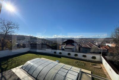 Casa cu 3 camere in Hunedoara priveli?te, piscina ? - 7