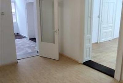 Casa pretabila locuinta sau birou, Central, Brasov - 9
