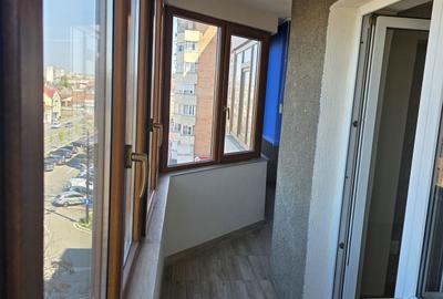 Apartament cu 3 camere decomandat în Decebal - 7