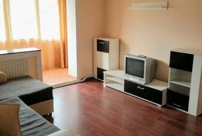 Garsonieră decomandată în Unirii - 1