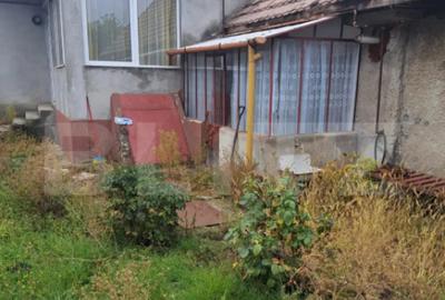 Casă cu 3 camere cu Canalizare în Hălchiu - 4