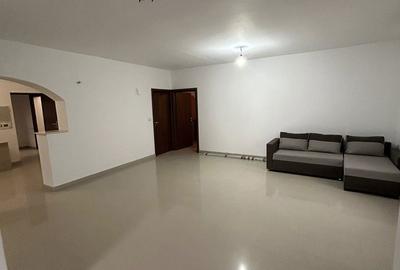 Casă cu 4 camere cu Teren 1090 Mp în Central - 2