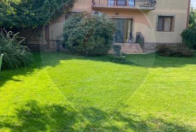 Casă individuală cu 5 camere cu Piscina în Central - 4