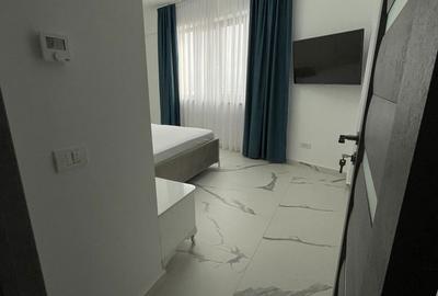 Apartament cu 3 camere decomandat în Central - 2